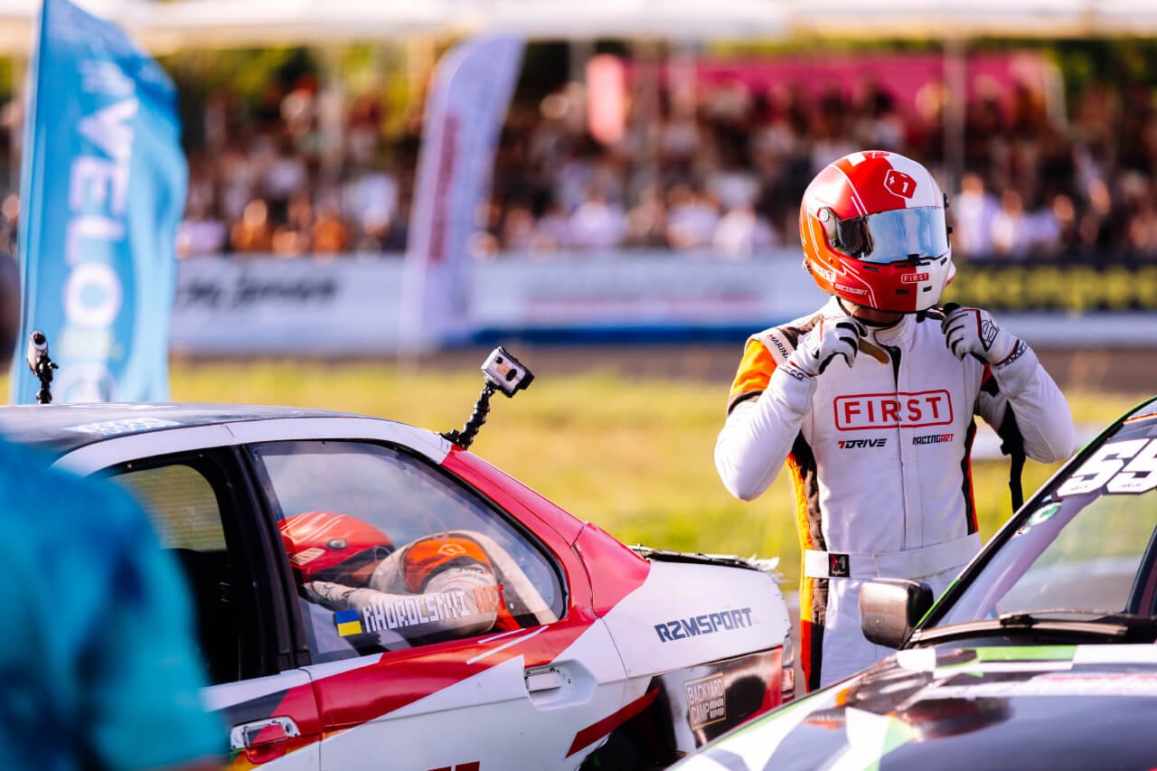 Львов дрифтил вместе с FIRST: как прошел Bitlook Drift на «Арене Львов»